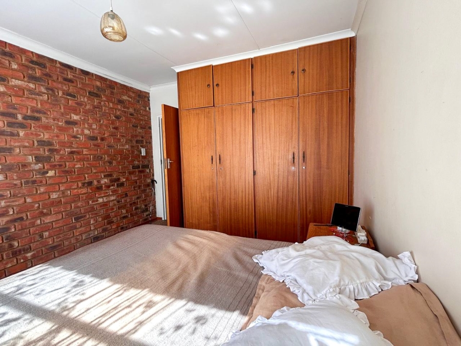 3 Bedroom Property for Sale in Kannoniers Park North West